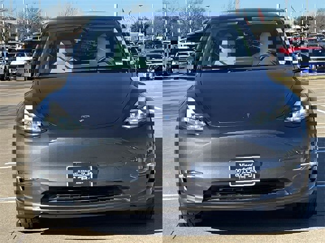 Used 2023 Tesla Model Y Long Range image 8