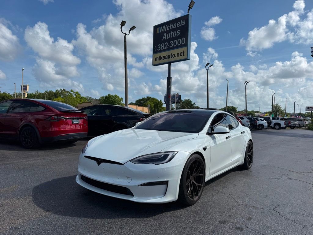 Used 2021 Tesla Model S Plaid image 1