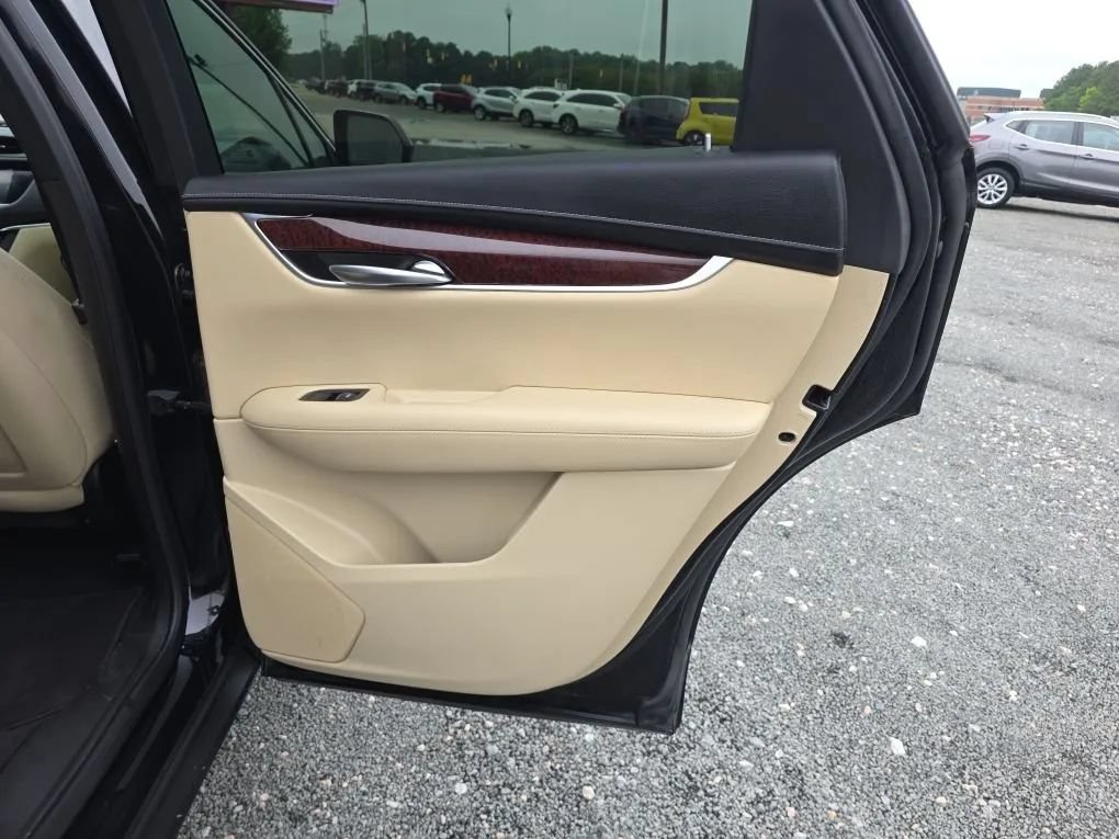 Used 2019 Cadillac XT5 Luxury FWD image 48