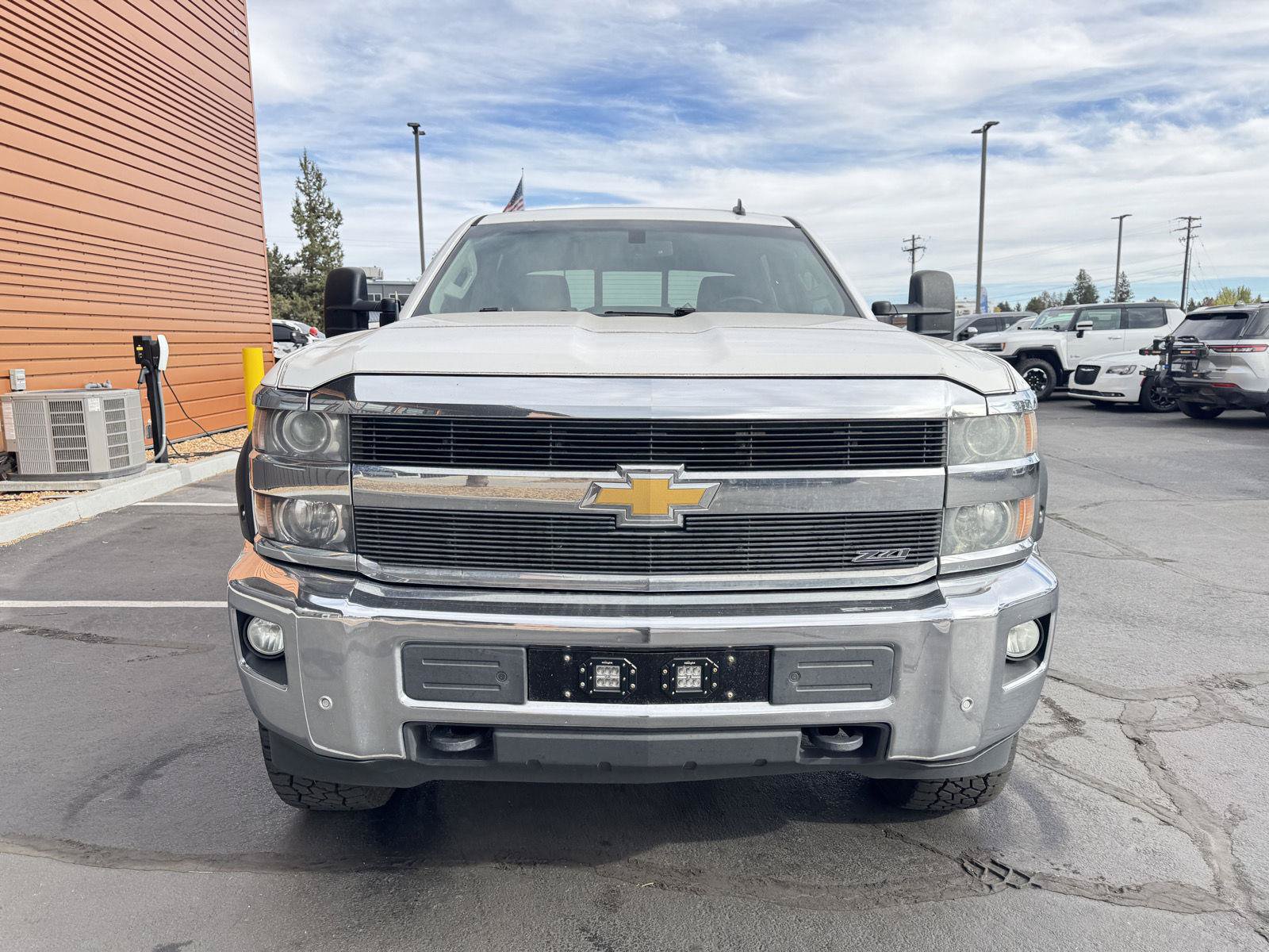 Used 2015 Chevrolet Silverado 2500 LTZ AWD/4WD image 9