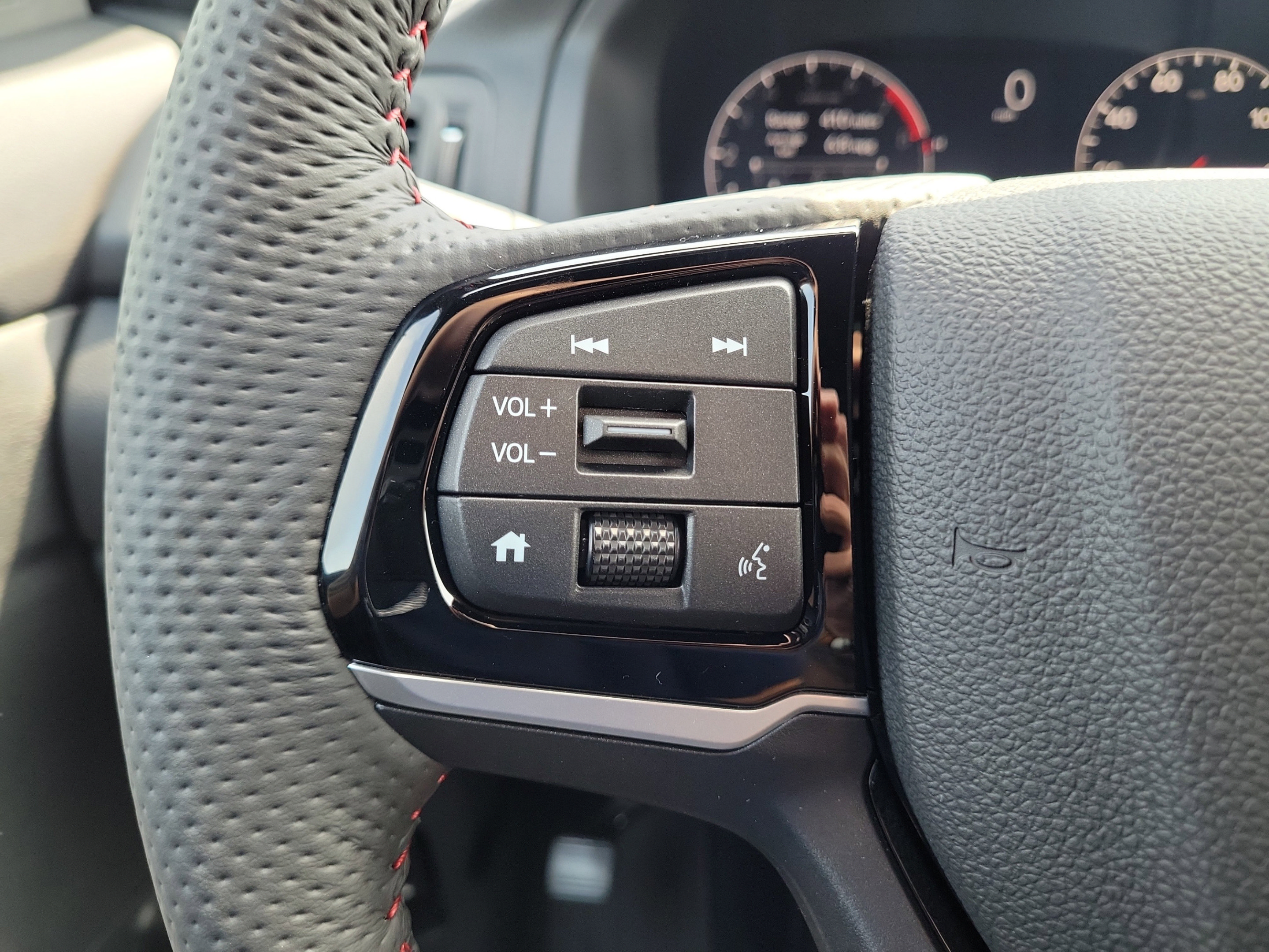 Certified 2026 Honda Ridgeline Black Edition image 30