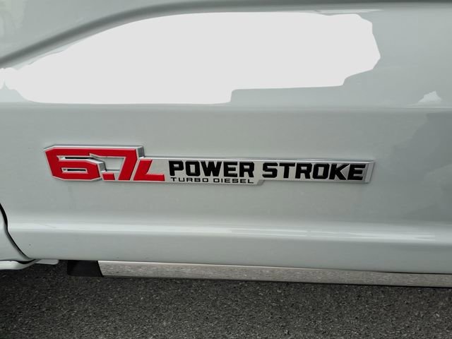 Used 2026 Ford F450 Platinum w/ FX4 Off-Road Package image 8