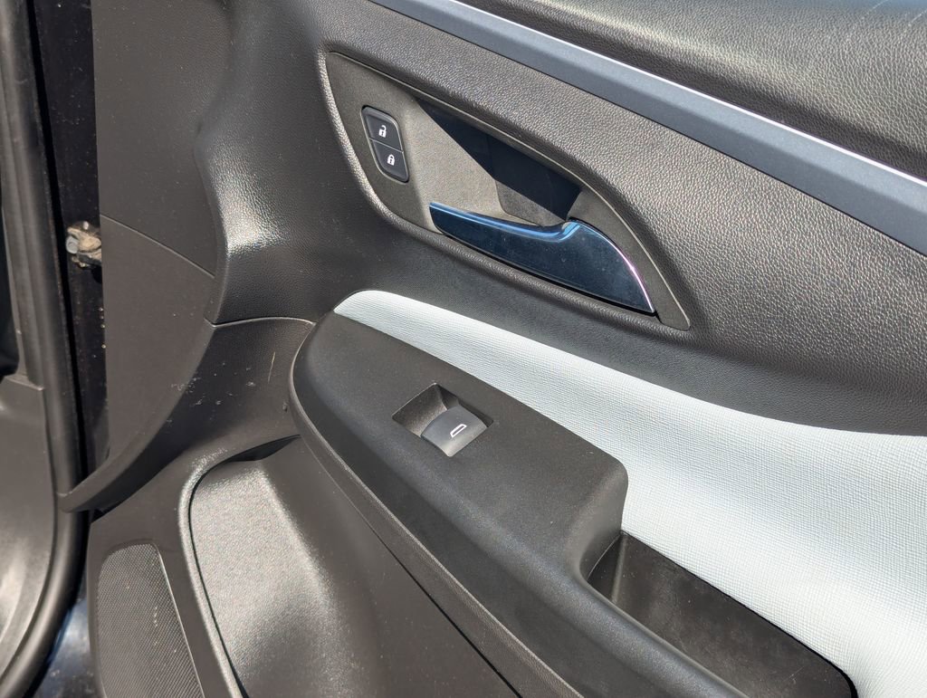 Used 2025 Buick Envista Preferred FWD image 33