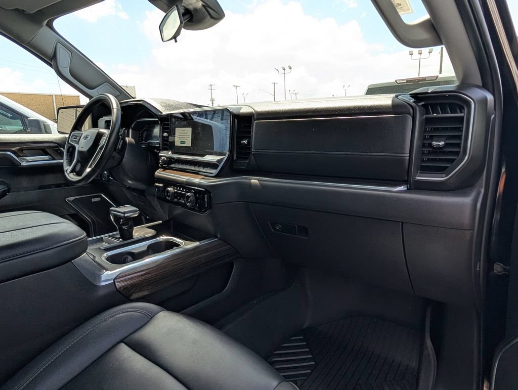 Used 2024 Chevrolet Silverado 1500 RST AWD/4WD image 26