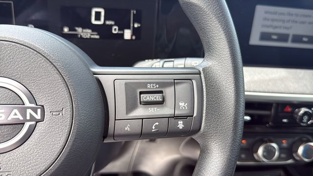 Used 2025 Nissan Kicks SV image 21