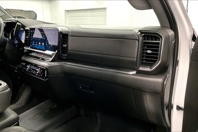 Used 2024 Chevrolet Silverado 3500 LTZ image 19