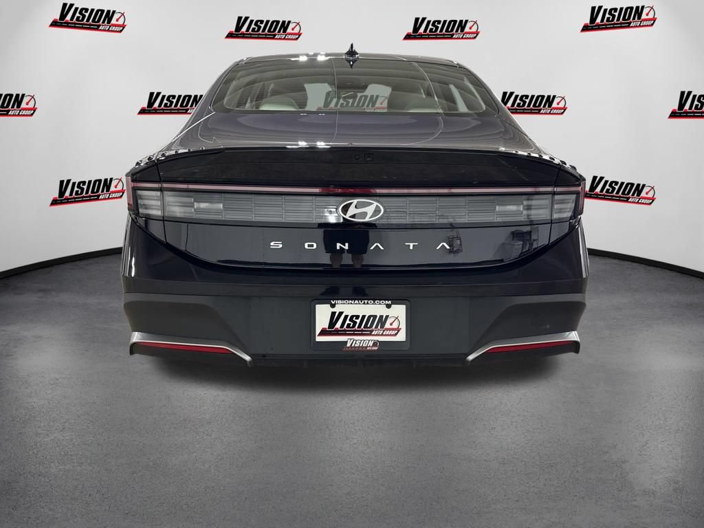 New 2026 Hyundai Sonata SE FWD image 6