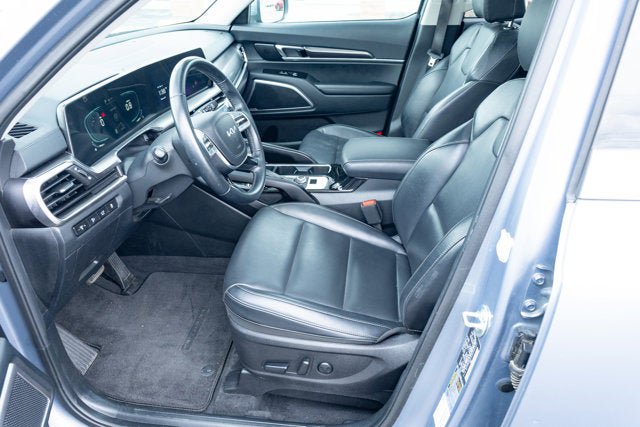 Used 2025 Kia Telluride S AWD/4WD image 15