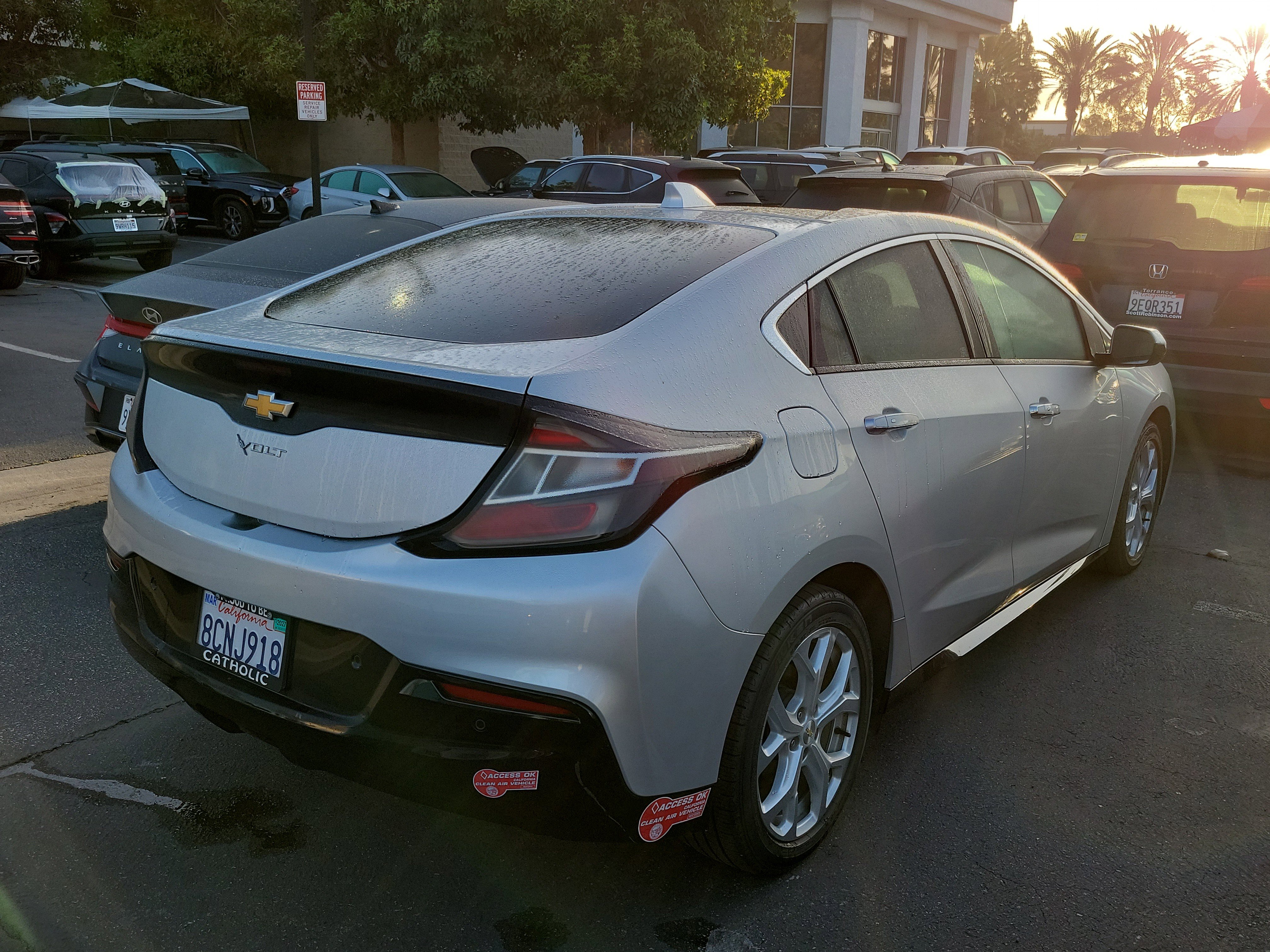 Used 2018 Chevrolet Volt Premier w/ Driver Confidence Package image 4