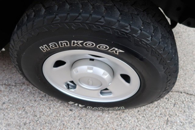 Used 2015 Ford F250 XL w/ Camper Package RWD image 13