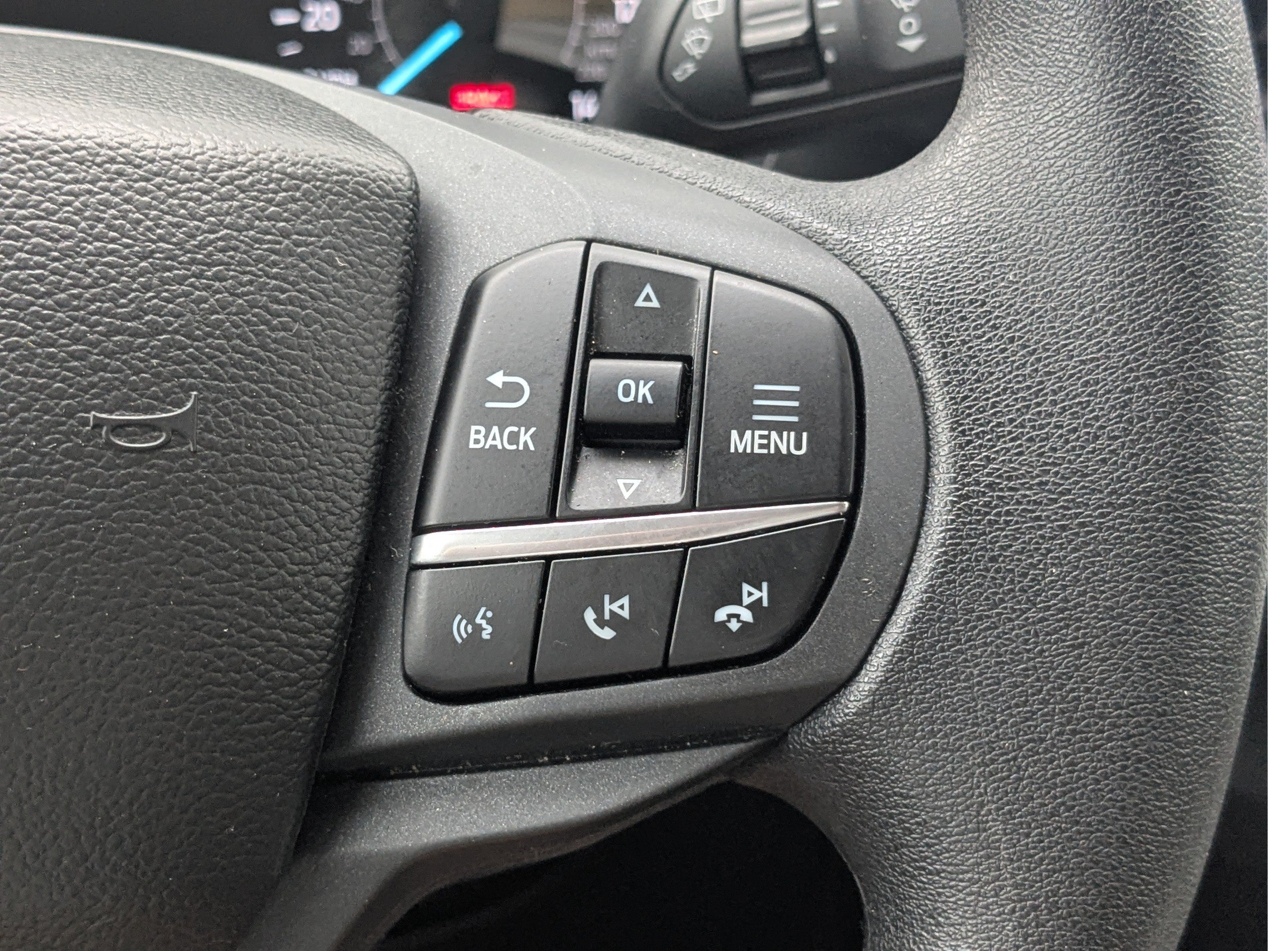Used 2023 Ford Explorer 2WD image 21