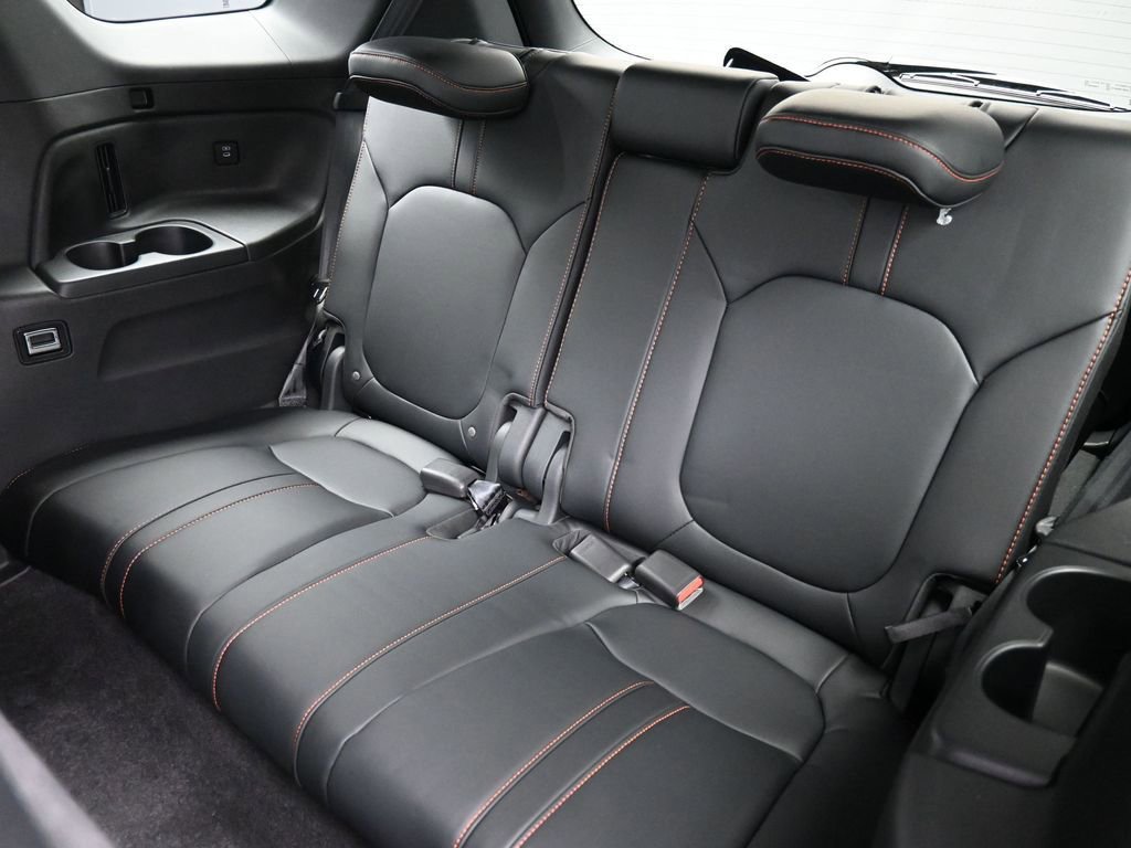 Used 2025 Honda Pilot TrailSport image 21