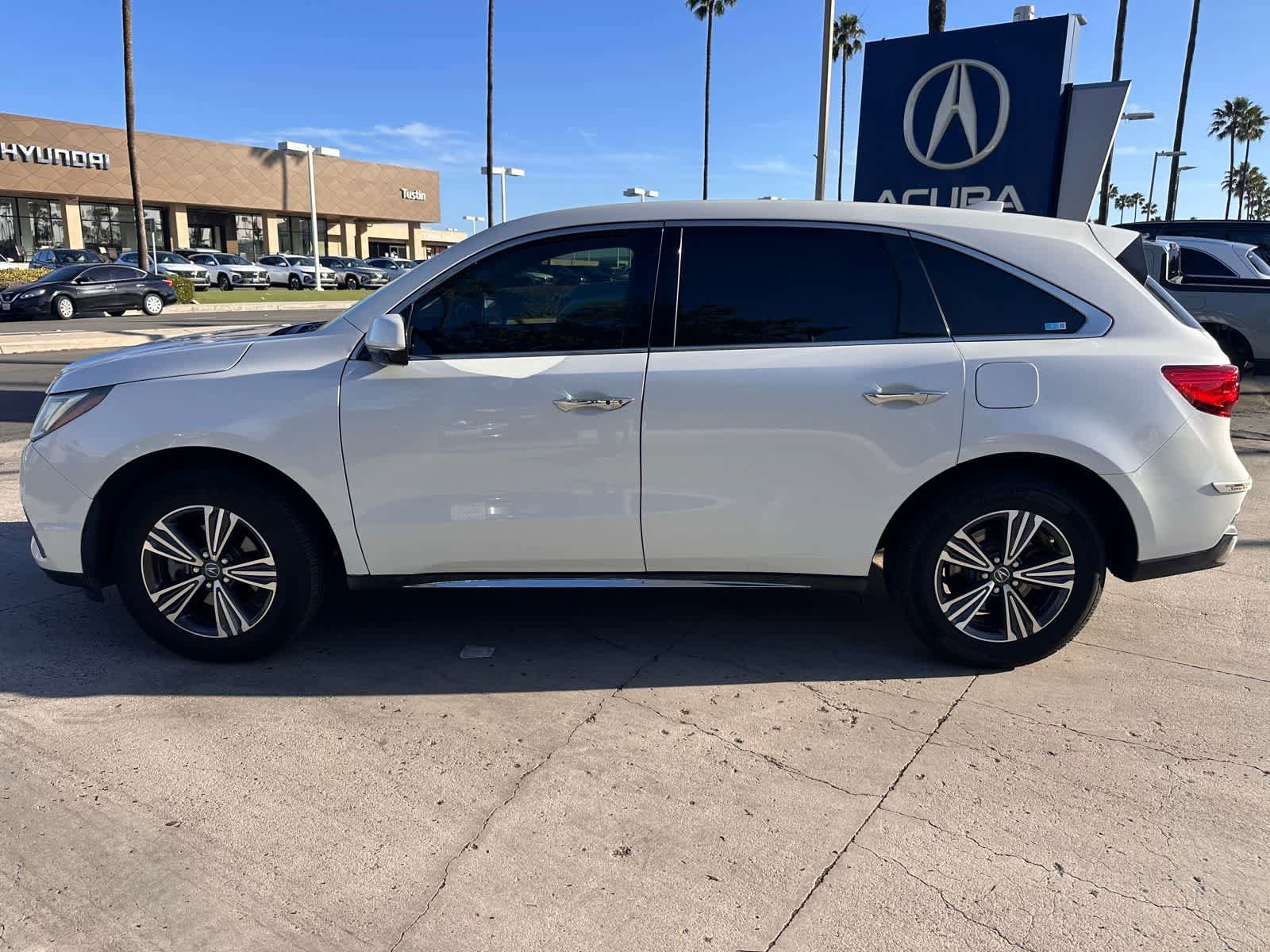 Used 2018 Acura MDX FWD image 2