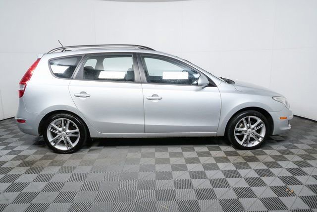 Used 2010 Hyundai Elantra SE video 2