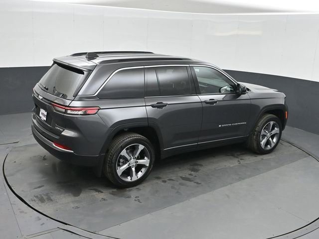 New 2026 Jeep Grand Cherokee Limited w/ Trailer Tow Package image 31