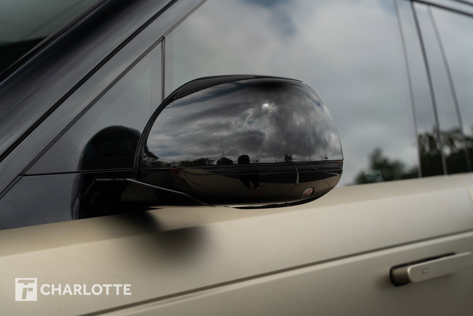 Used 2024 Land Rover Range Rover Sport SV Edition One Carbon Bronze image 11