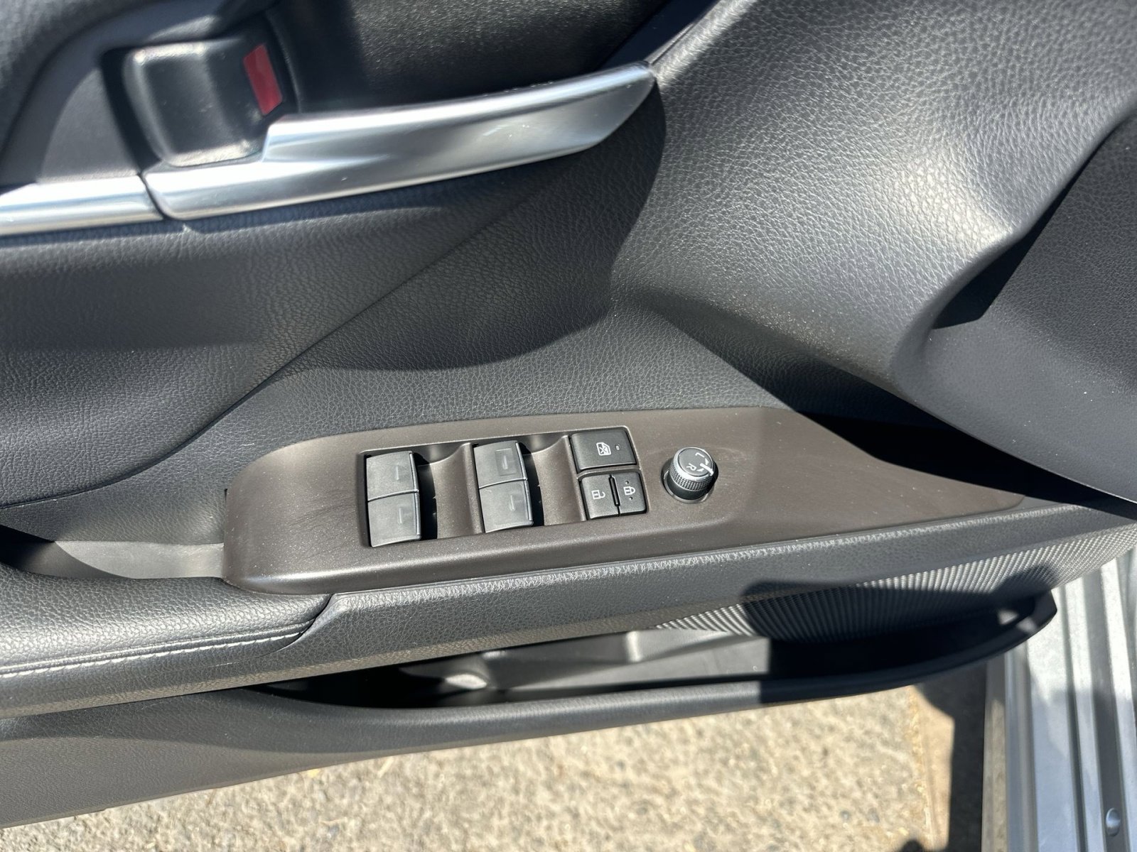 Used 2024 Toyota Camry XSE w/ Navigation Package FWD image 23