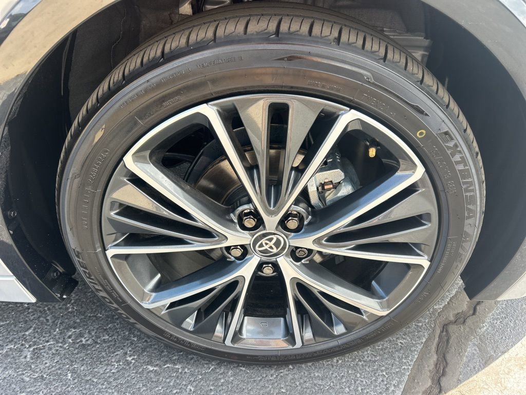 Used 2024 Toyota Prius XLE image 22