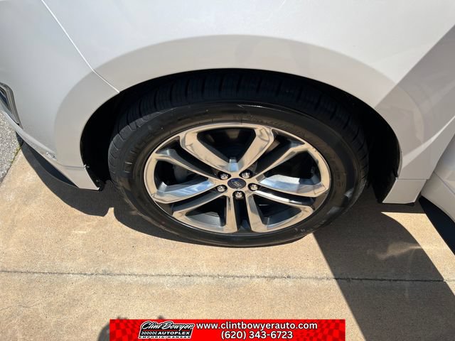 Used 2018 Ford Edge Sport w/ Equipment Group 401A AWD/4WD image 23