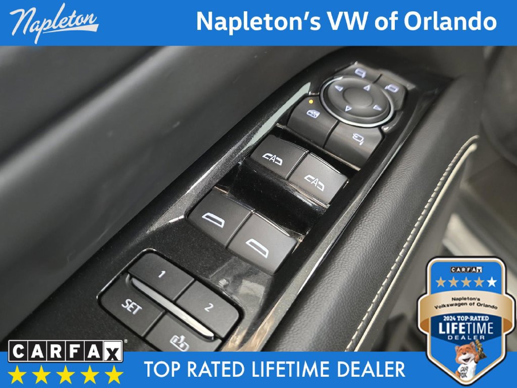 Used 2023 Cadillac Escalade V w/ LPO, ONYX Package AWD/4WD image 24