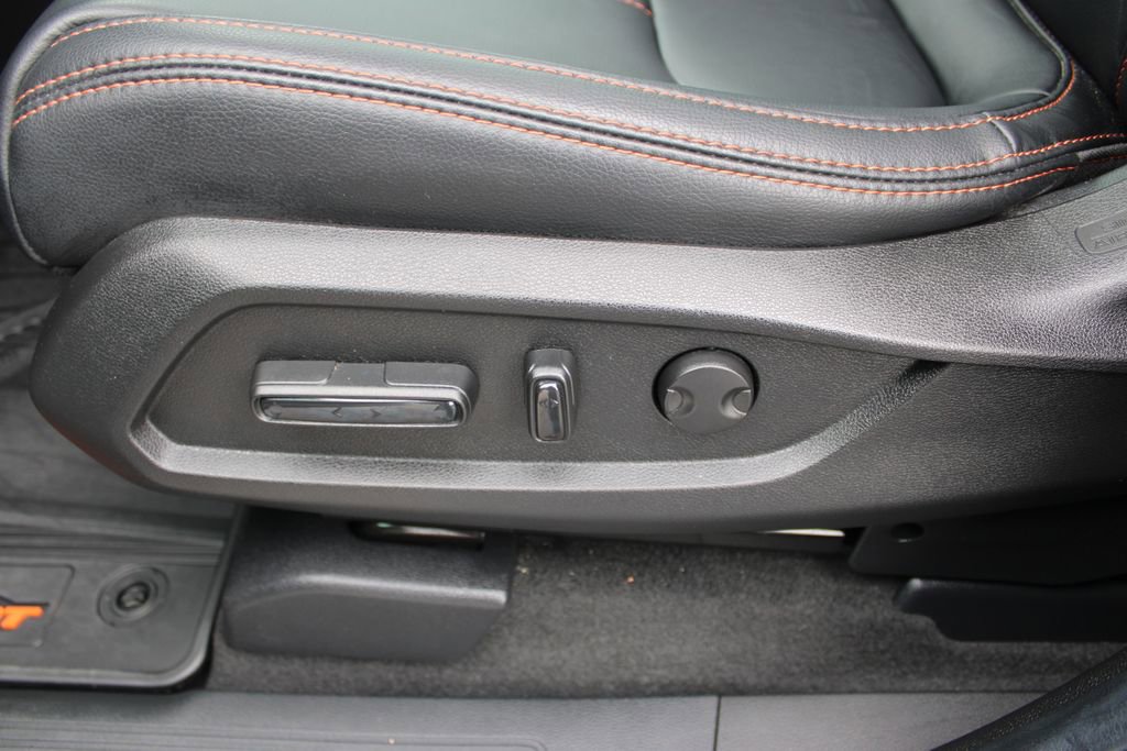 Used 2025 Honda Pilot TrailSport image 30