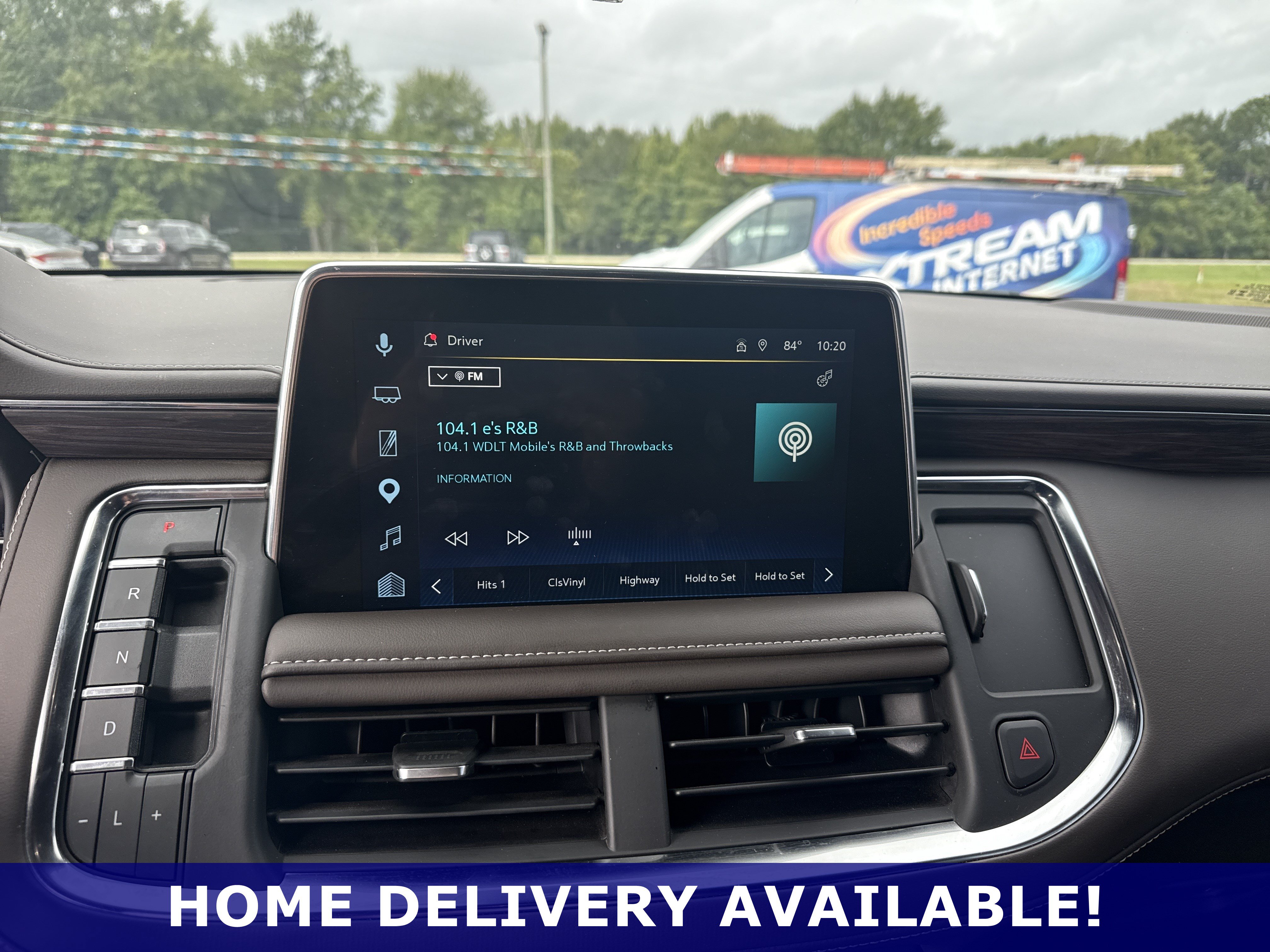 Used 2023 Chevrolet Tahoe Z71 AWD/4WD image 12