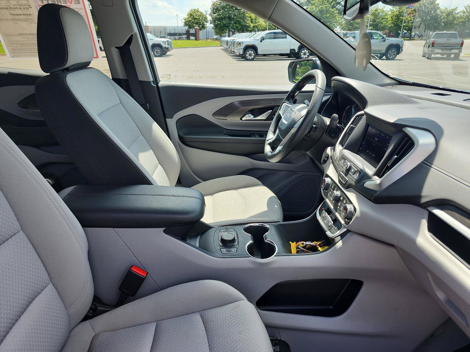 Certified 2024 GMC Terrain SLE w/ Driver Convenience Package FWD image 8