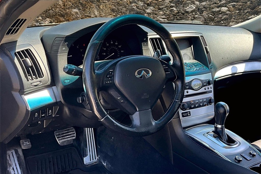 Used 2014 INFINITI Q60 AWD Coupe image 12