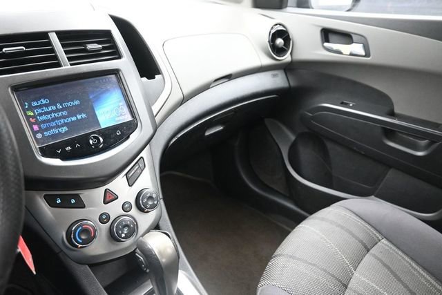 Used 2015 Chevrolet Sonic LT FWD image 27