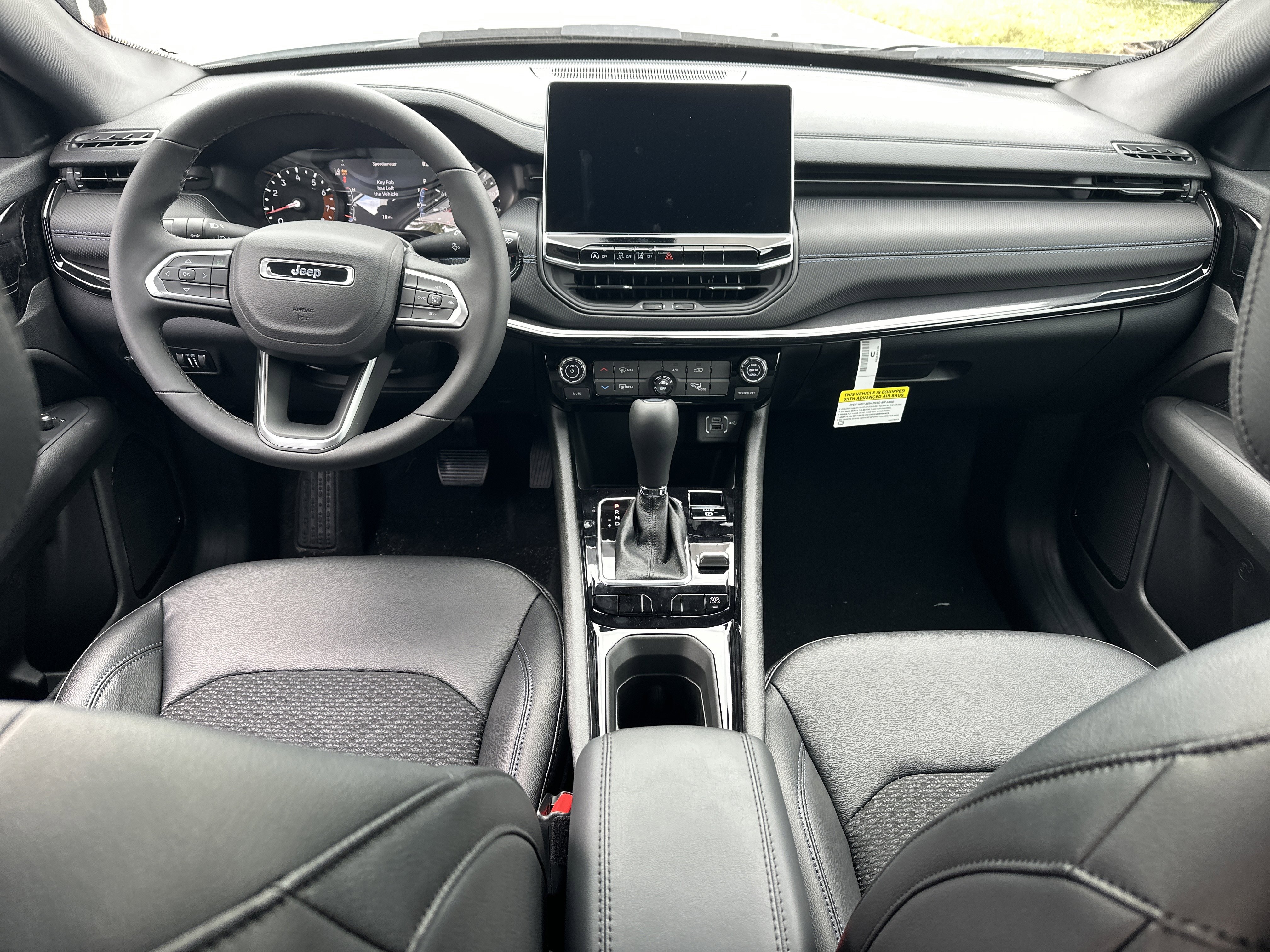 New 2026 Jeep Compass Latitude image 18