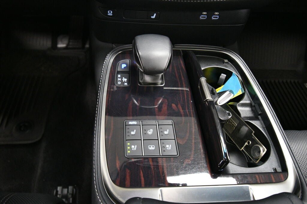 Used 2023 Lexus LS 500 AWD image 17