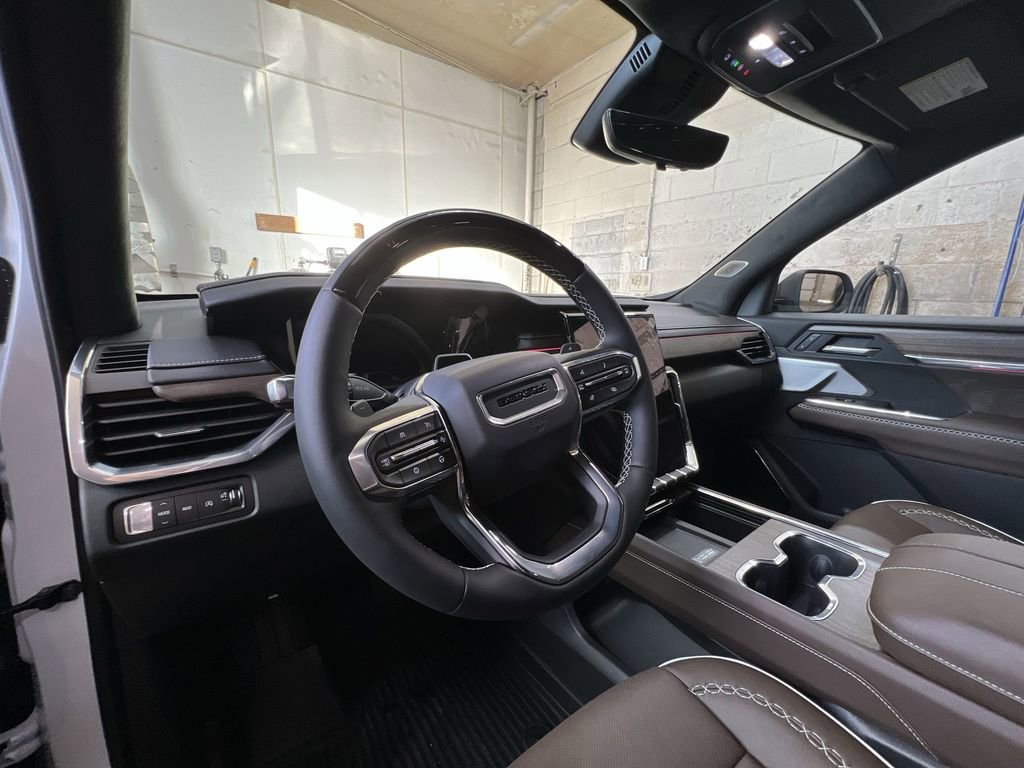 New 2026 GMC Acadia Denali Ultimate w/ LPO, Floor Liner Package image 10