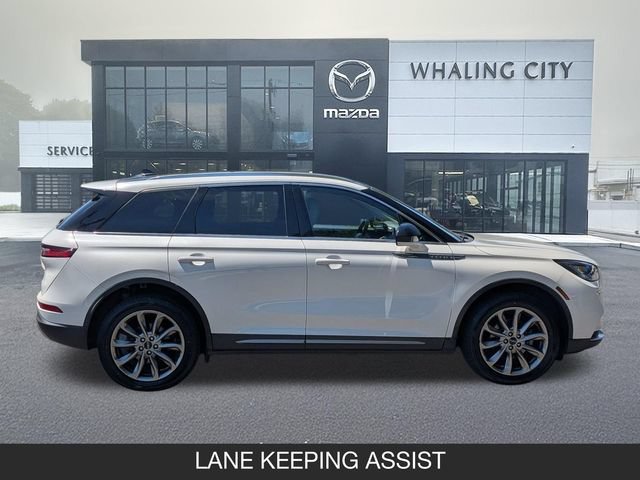 Used 2020 Lincoln Corsair AWD w/ Premium Package image 9