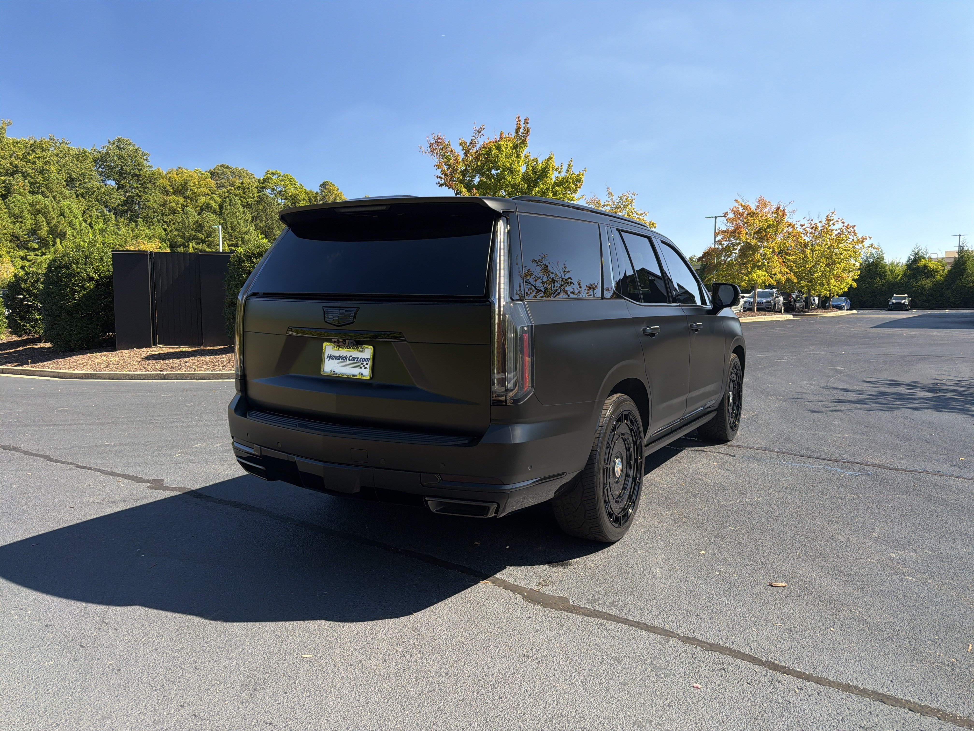 Used 2026 Cadillac Escalade Platinum Sport w/ LPO, ONYX Package AWD/4WD image 3