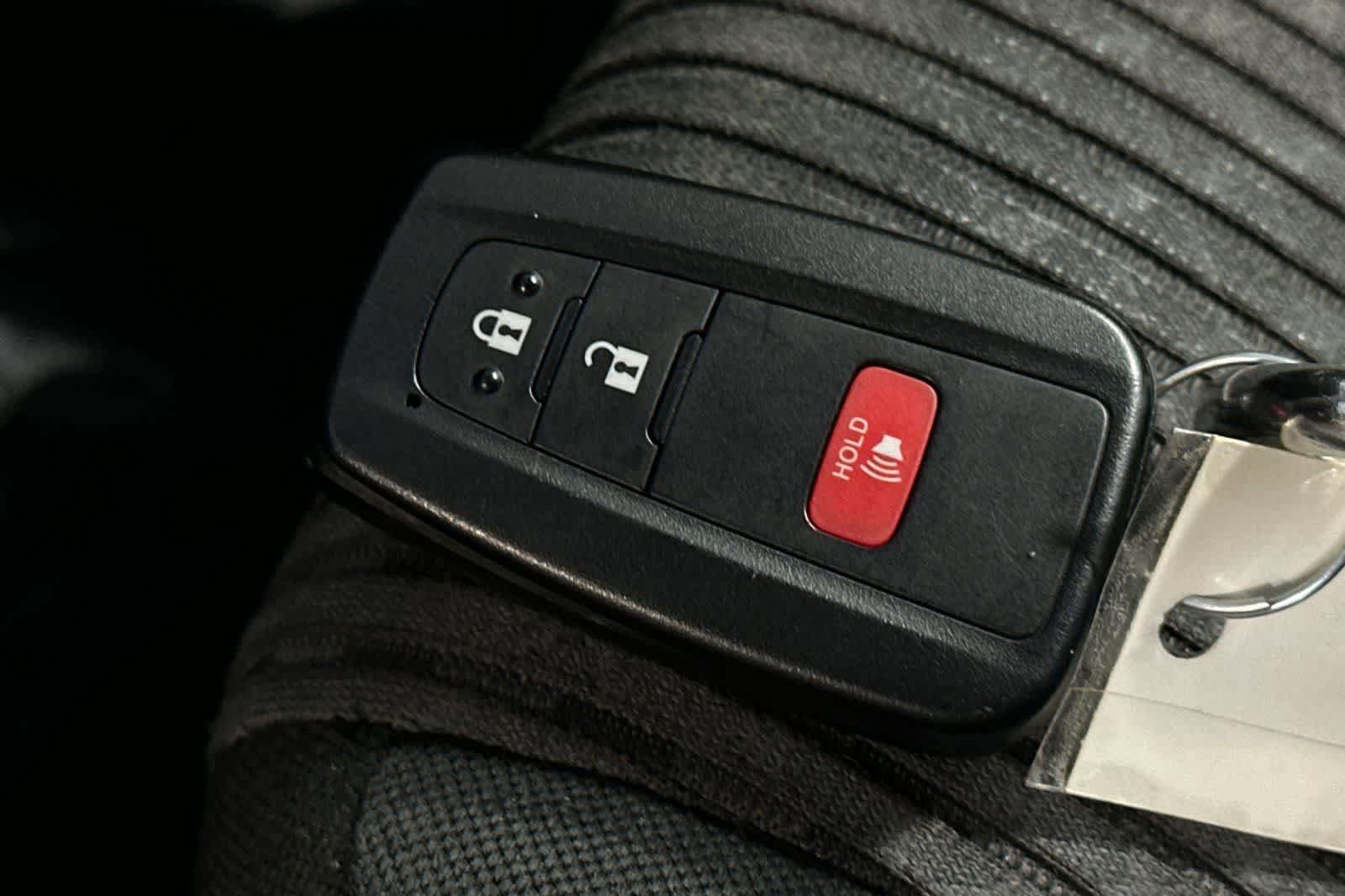 Used 2022 Toyota 4Runner SR5 image 26