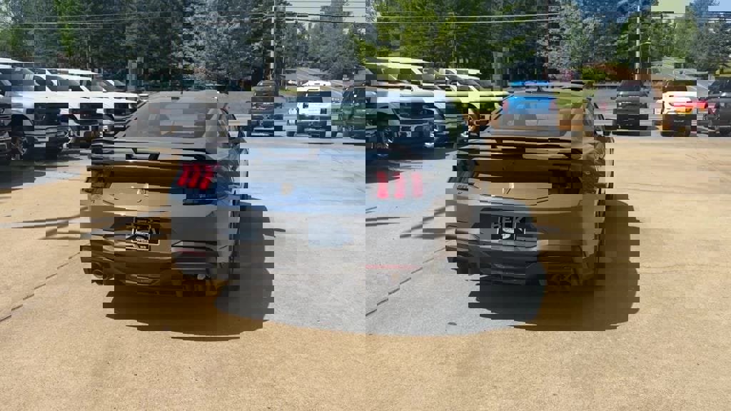 New 2025 Ford Mustang Dark Horse image 5