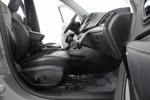 Used 2023 Jeep Cherokee Altitude Lux image 20