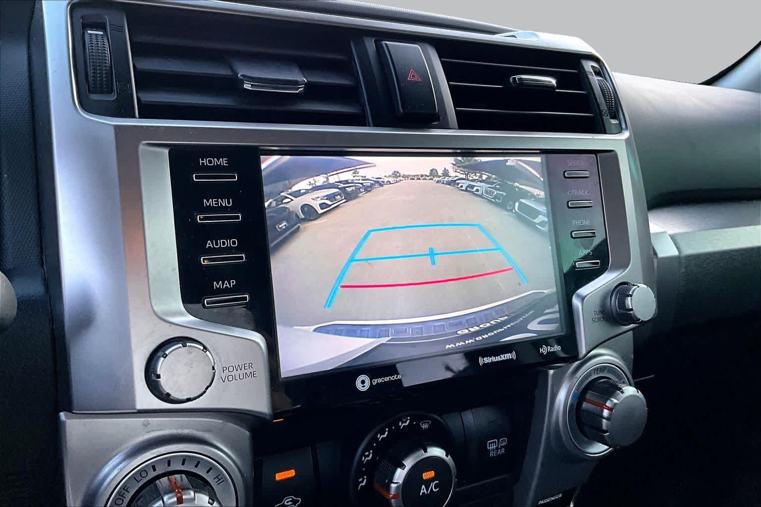 Used 2020 Toyota 4Runner SR5 AWD/4WD image 29
