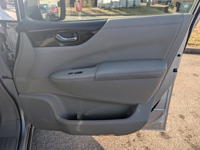 Used 2014 Nissan Quest SV image 23