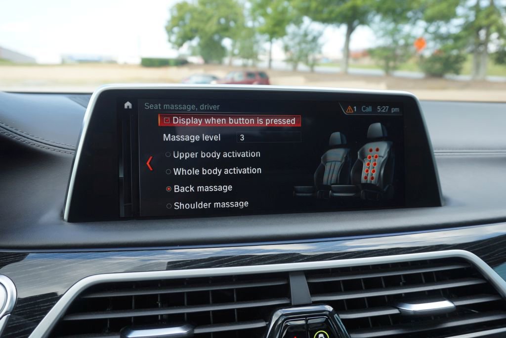 Used 2019 BMW 750i w/ Executive Package image 55