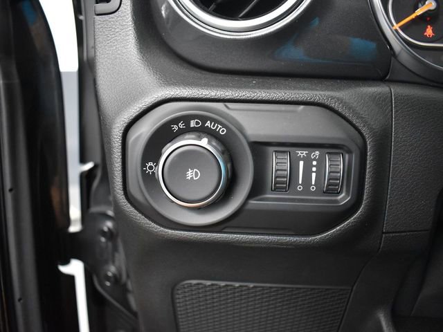 Used 2021 Jeep Wrangler Unlimited Sahara image 18