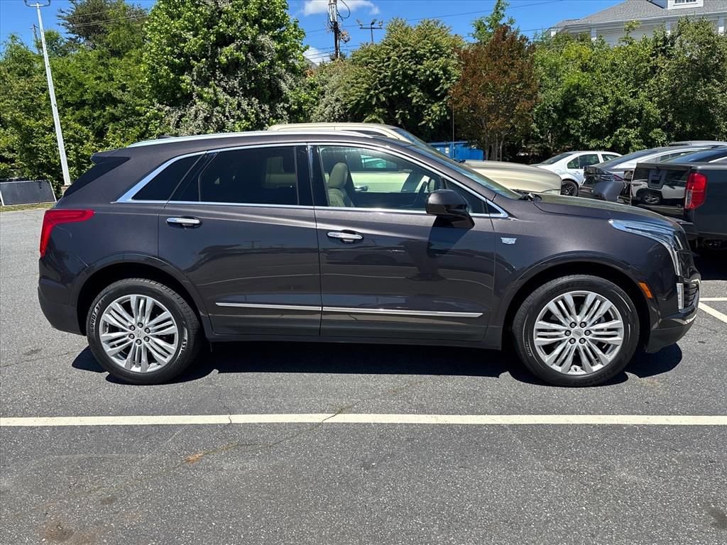 Used 2018 Cadillac XT5 Premium Luxury FWD image 7