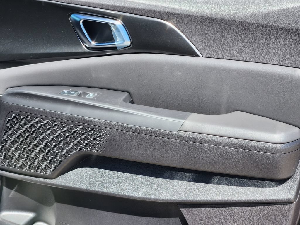 New 2026 Kia Carnival SX w/ SX Dark Edition Package FWD image 13
