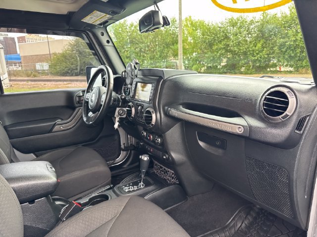 Used 2017 Jeep Wrangler Unlimited Sport AWD/4WD image 26