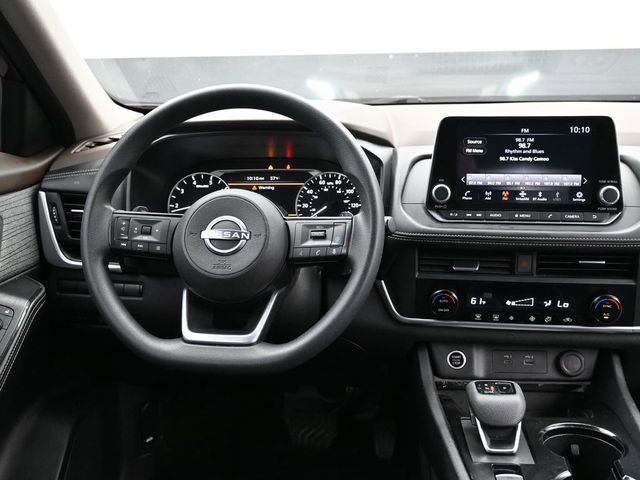 Used 2023 Nissan Rogue SV FWD image 10