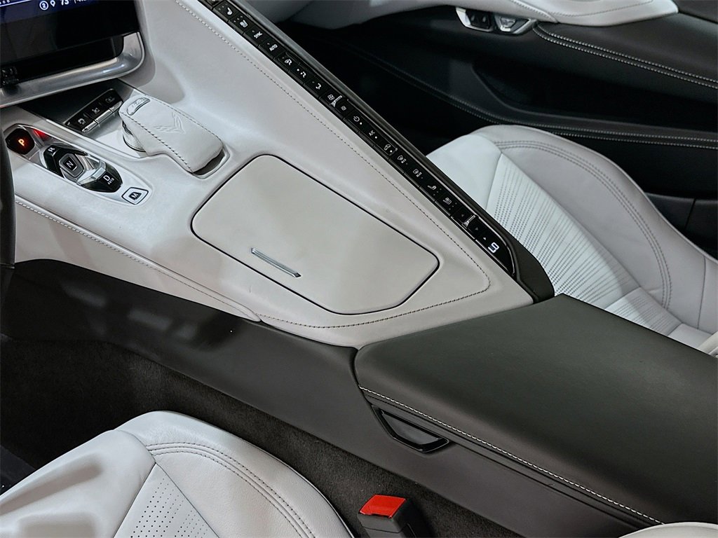 Used 2023 Chevrolet Corvette Stingray Premium Cpe w/ Z51 Performance Package image 16