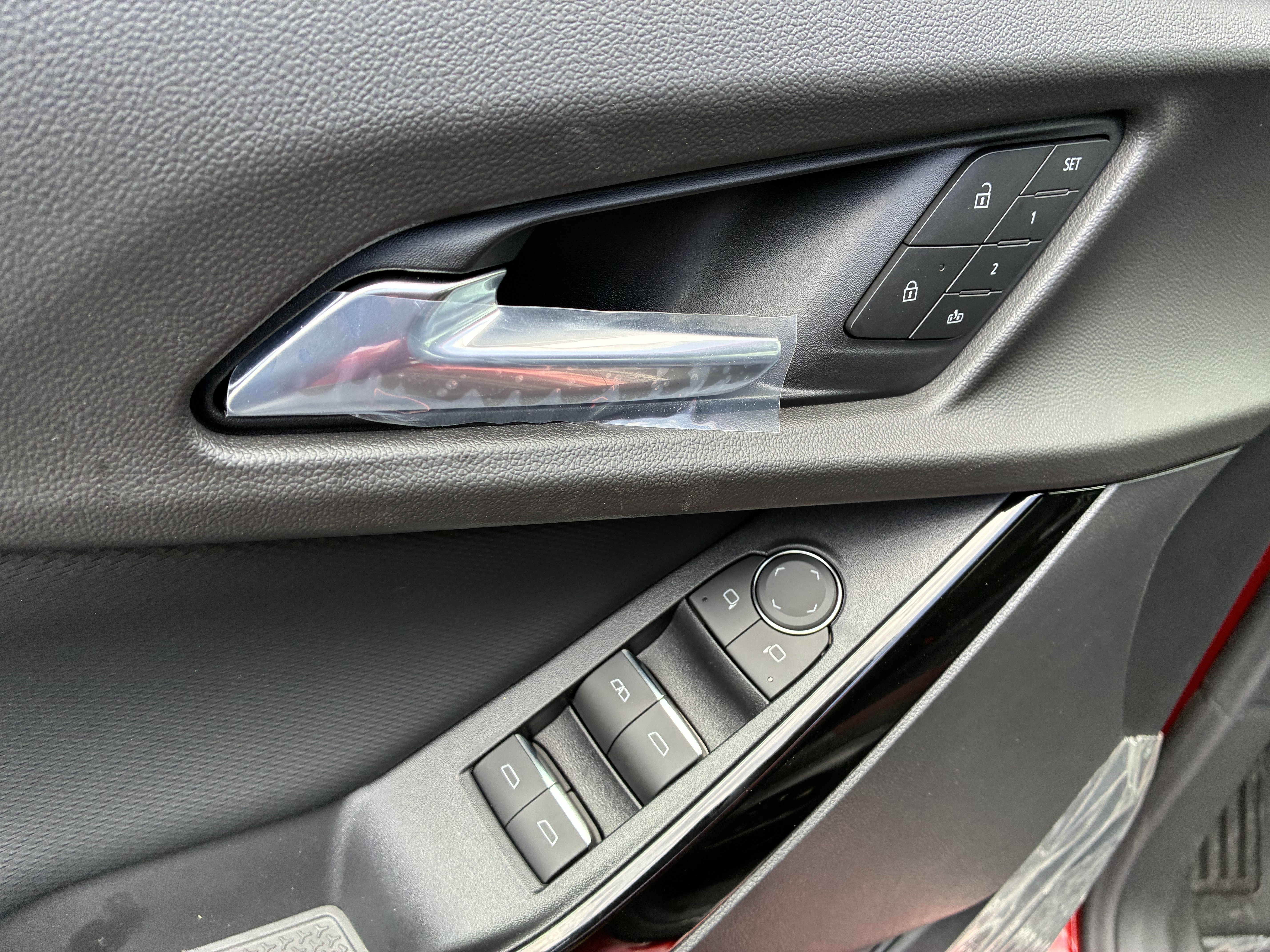 New 2027 Chevrolet Equinox RS w/ Convenience Package III FWD image 25
