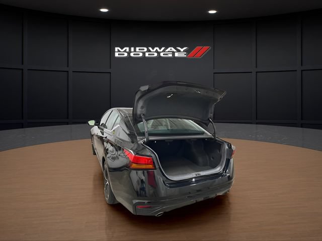 Used 2024 Nissan Altima 2.5 SR FWD image 7