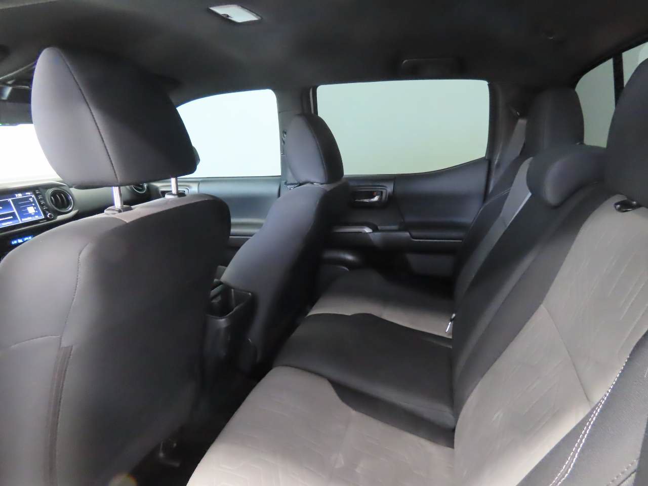 Used 2023 Toyota Tacoma TRD Off-Road AWD/4WD image 16
