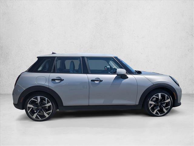 Certified 2025 MINI Cooper 4-Door Hardtop FWD image 4